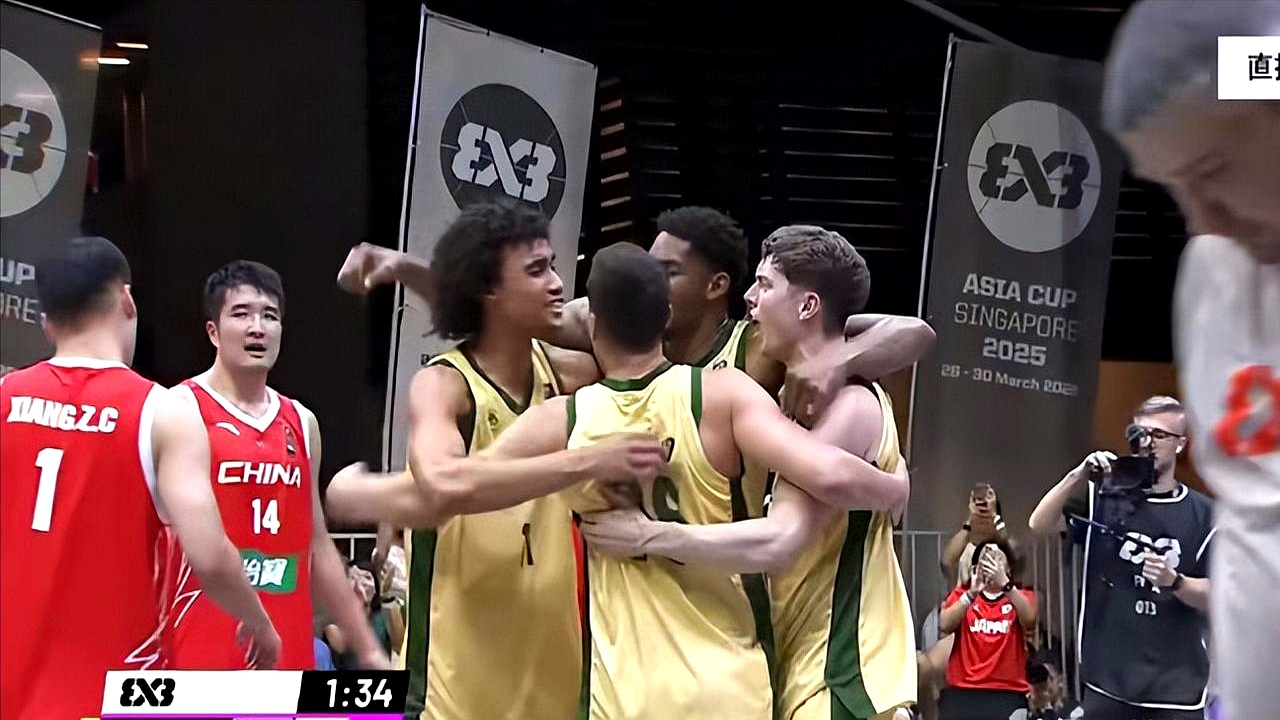 开云sport-日本男篮血洗澳大利亚男篮，锡安三分雨点燃全场的简单介绍