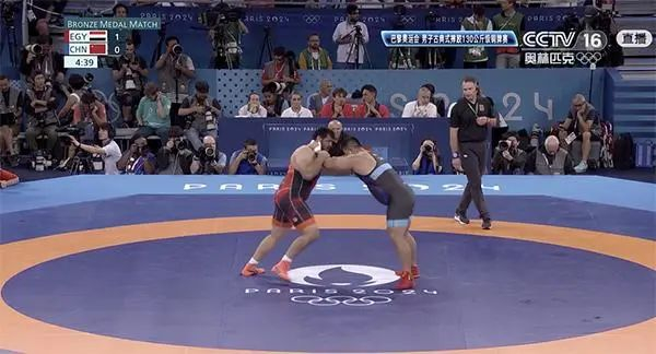 巴黎绝地反击罗马,马尔基尼奥斯三分雨点燃全场 巴黎绝地反击罗马,马尔基尼奥斯三分雨点燃全场