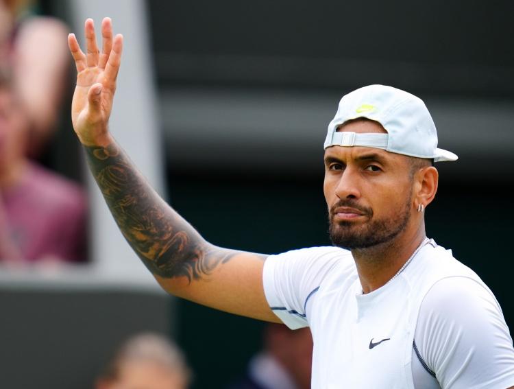 英国网球队逆转美国网球队，克耶高斯送出助攻