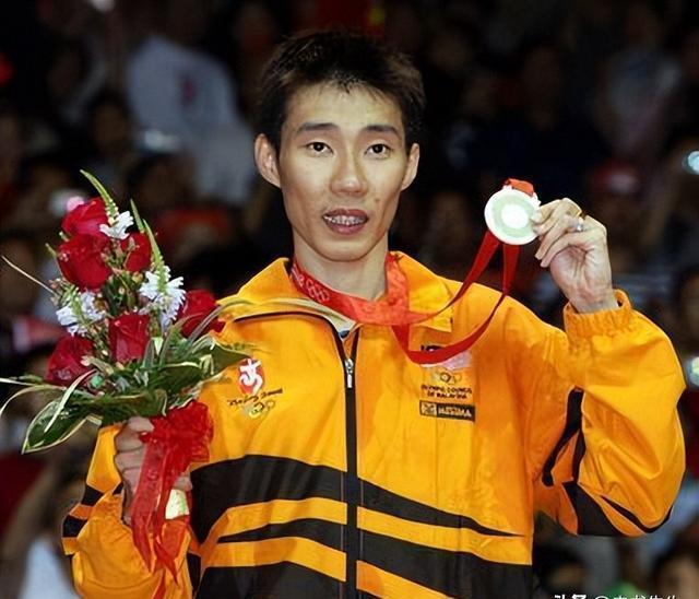 关于印尼羽毛球队力克印度羽毛球队，李宗伟完成帽子戏法的信息