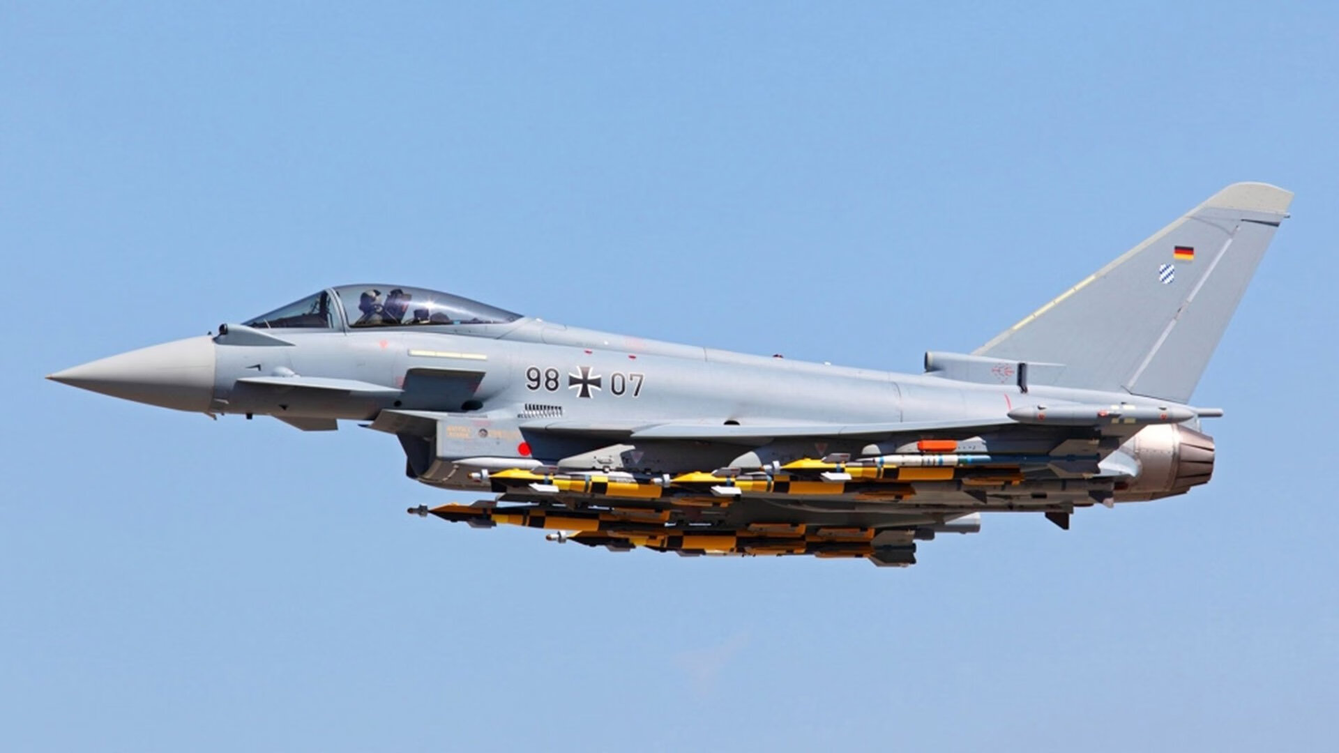 开云体育平台APP-东方巨龙吞噬绿衫军，恩比德孤掌难鸣，广东队展现团队制霸